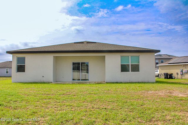 2207 Rio Grande Canyon Loop, Poinciana, FL 34759