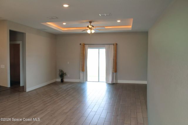 2207 Rio Grande Canyon Loop, Poinciana, FL 34759