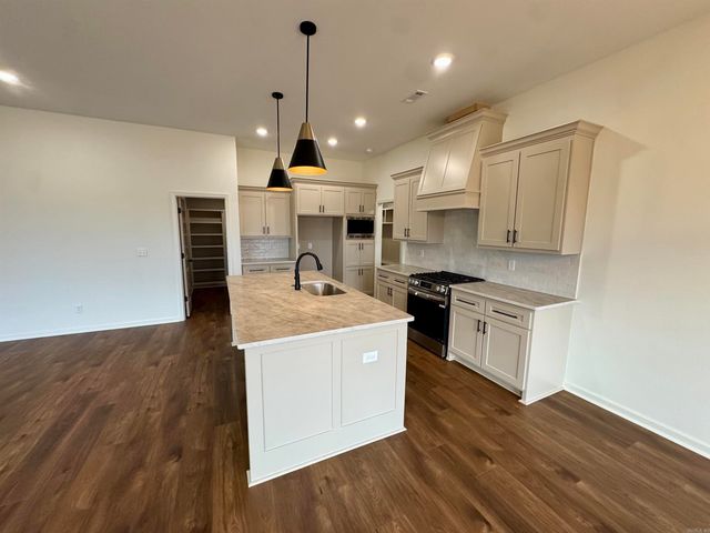 125 Kelton Lane, Hensley, AR 72065