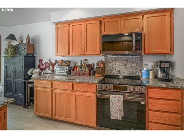 733 Sitka Deer Ct Nw, Salem, OR 97304
