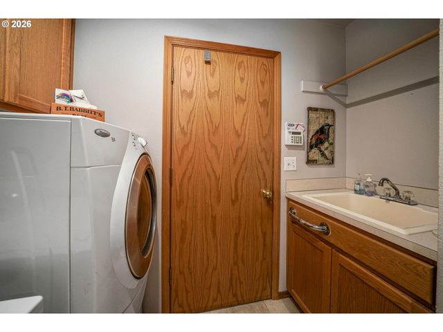 733 Sitka Deer Ct Nw, Salem, OR 97304