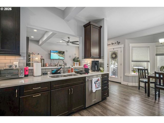 733 Sitka Deer Ct Nw, Salem, OR 97304