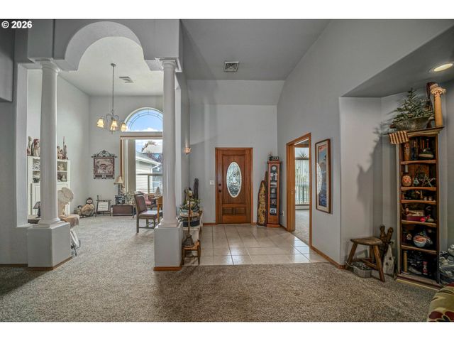 733 Sitka Deer Ct Nw, Salem, OR 97304