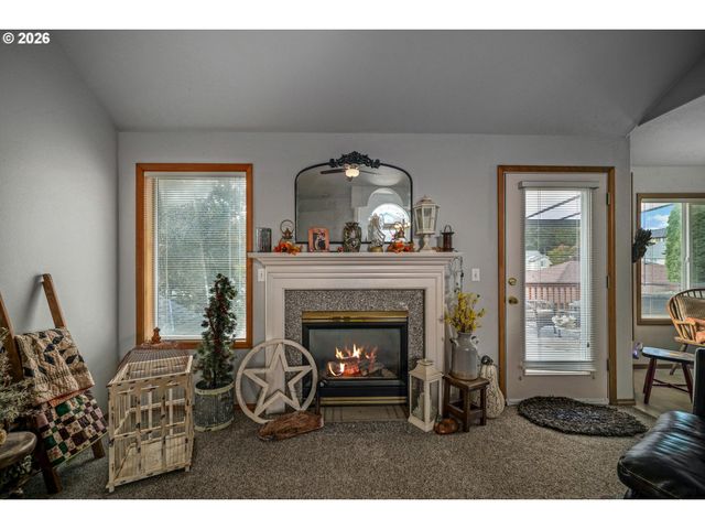 733 Sitka Deer Ct Nw, Salem, OR 97304