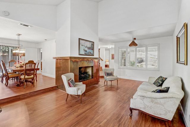 2044 University Park Drive, Sacramento, CA 95825