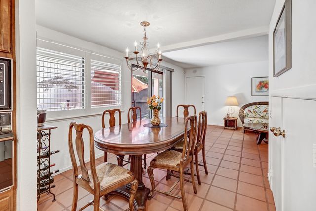 2044 University Park Drive, Sacramento, CA 95825