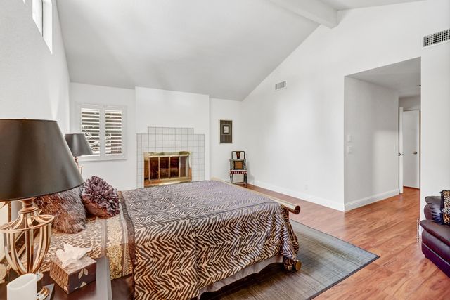 2044 University Park Drive, Sacramento, CA 95825