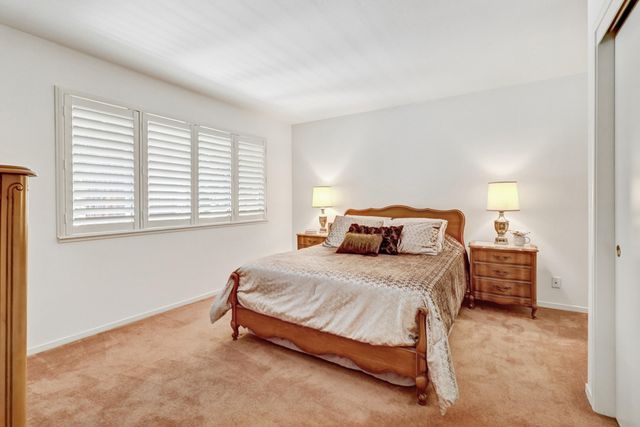 2044 University Park Drive, Sacramento, CA 95825