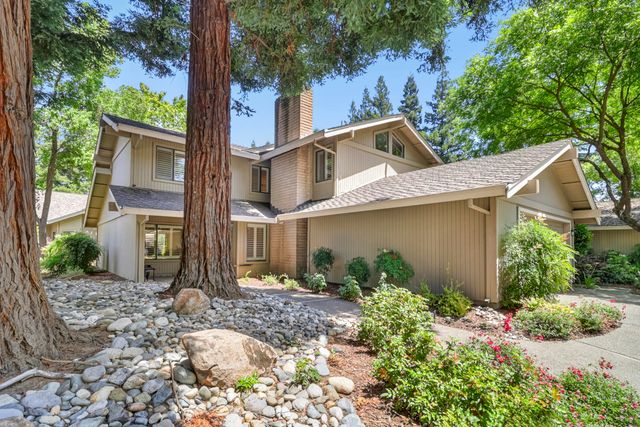2044 University Park Drive, Sacramento, CA 95825
