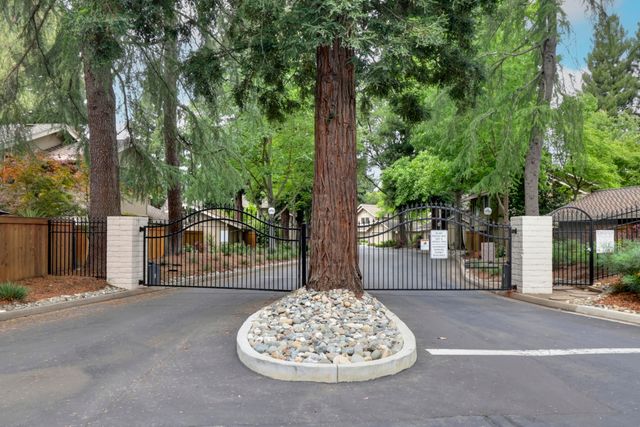 2044 University Park Drive, Sacramento, CA 95825