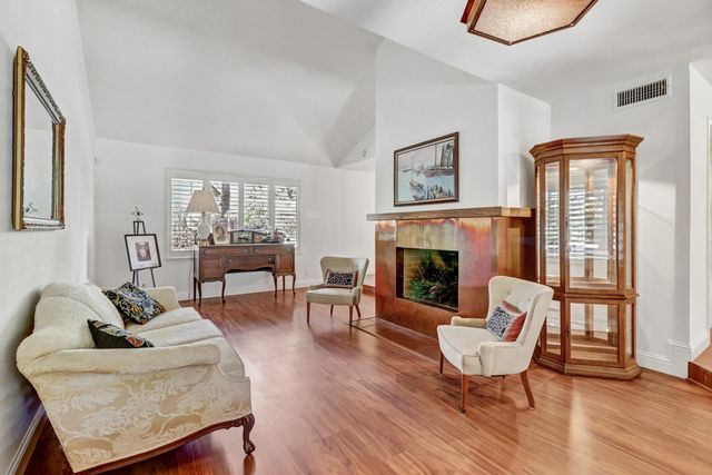 2044 University Park Drive, Sacramento, CA 95825