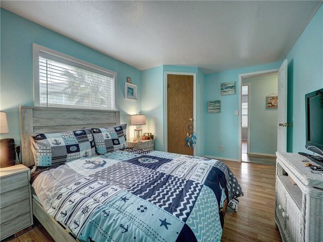 617 Pelican Circ, Port Aransas, TX 78373