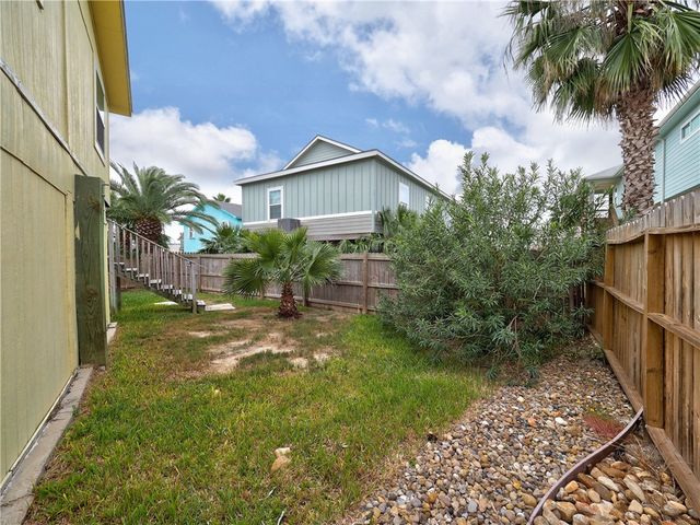 617 Pelican Circ, Port Aransas, TX 78373