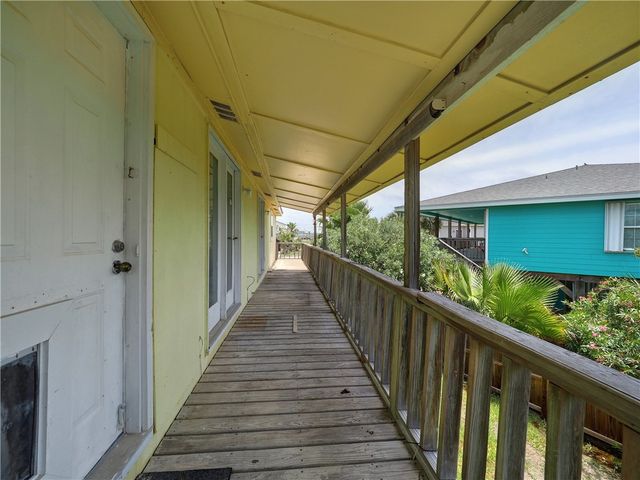 617 Pelican, Port Aransas, TX 78373