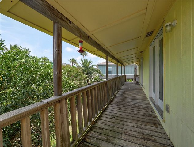 617 Pelican, Port Aransas, TX 78373