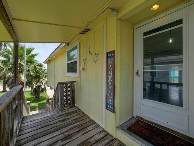 617 Pelican, Port Aransas, TX 78373