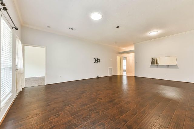 3327 S Country Meadows Lane, Pearland, TX 77584