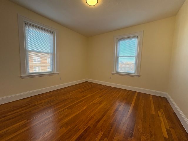 73 Thatcher St 301, Brookline, MA 02446