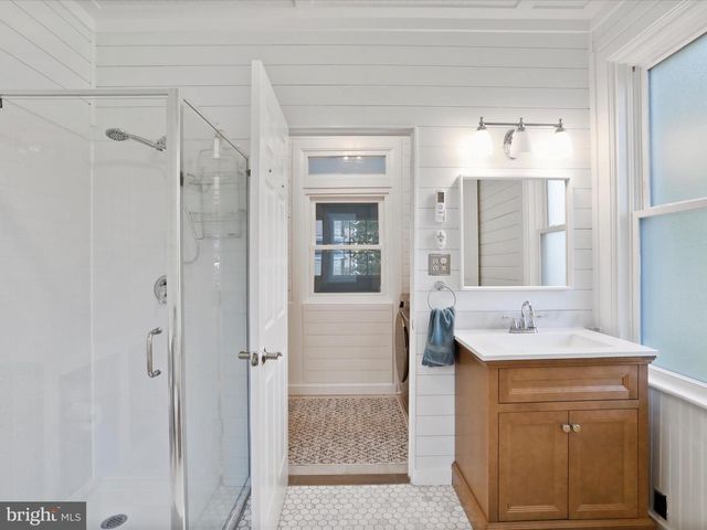 158 N CARLISLE ST, Greencastle, PA 17225
