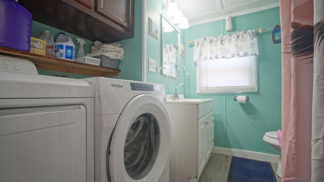 93 Grochmal Ave 126, Springfield, MA 01151
