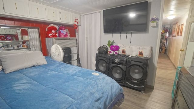 93 Grochmal Ave 126, Springfield, MA 01151