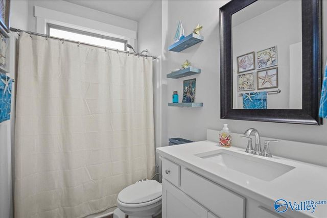 21808 Natures Cove Drive, Athens, AL 35613