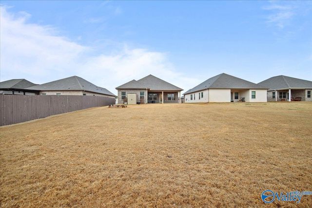 21808 Natures Cove Drive, Athens, AL 35613