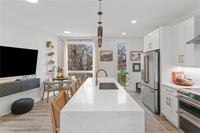 3725 Butler Street 209, Lawrenceville, PA 15201