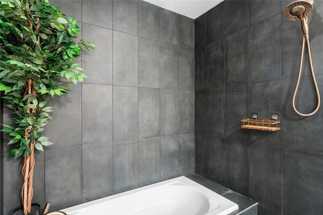 3725 Butler Street 209, Lawrenceville, PA 15201