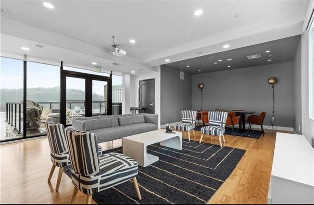 3725 Butler Street 209, Lawrenceville, PA 15201