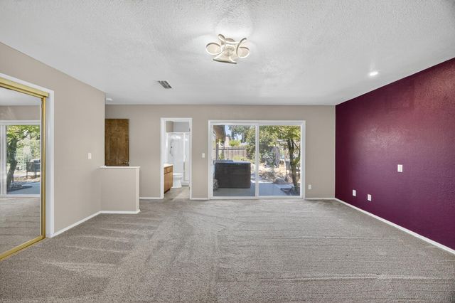 1513 Crestmont Oak Dr, Roseville, CA 95661