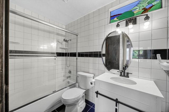 1513 Crestmont Oak Dr, Roseville, CA 95661