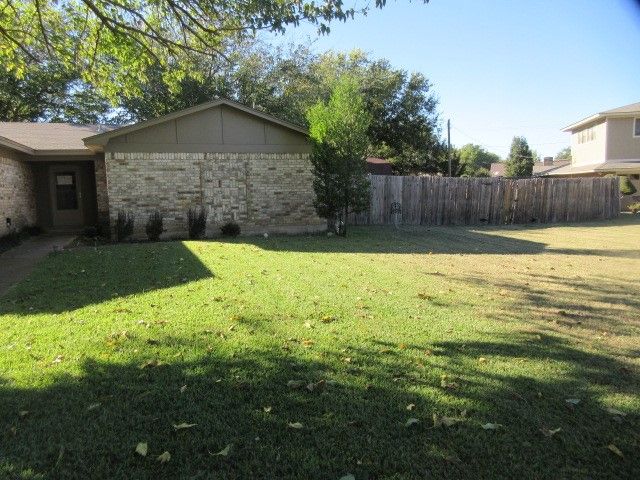 650 Deborah Court, Burleson, TX 76028