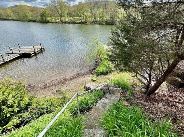 11 Bogus Hill Road, New Fairfield, CT 06812