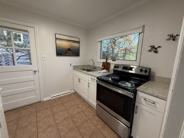 11 Bogus Hill Road, New Fairfield, CT 06812