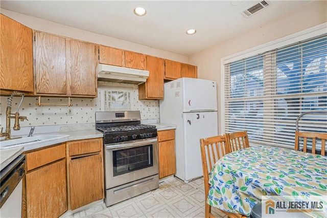 224 Palombi Court 224, East Brunswick, NJ 08816