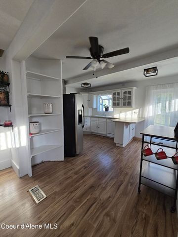 312 Park St, Mullan, ID 83846