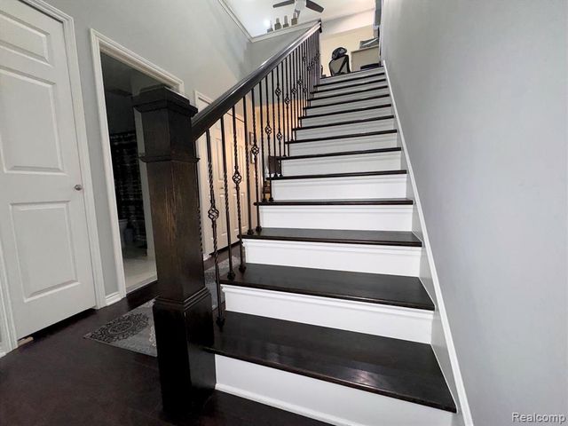 35149 Woodbury Drive, New Baltimore, MI 48047