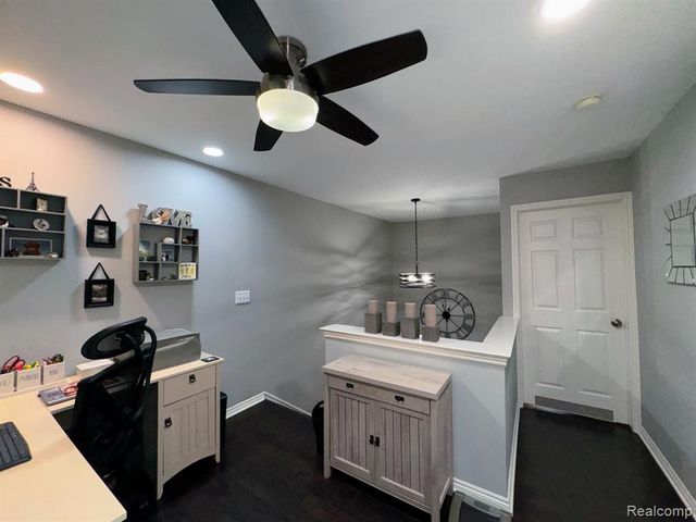 35149 Woodbury Drive, New Baltimore, MI 48047