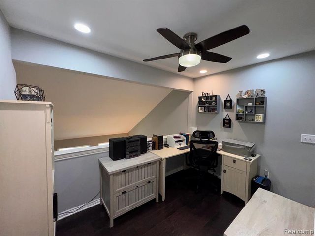 35149 Woodbury Drive, New Baltimore, MI 48047