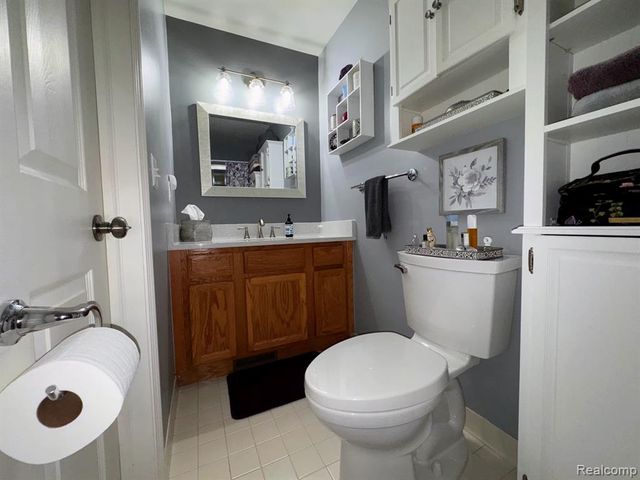 35149 Woodbury Drive, New Baltimore, MI 48047