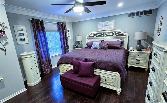 35149 Woodbury Drive, New Baltimore, MI 48047