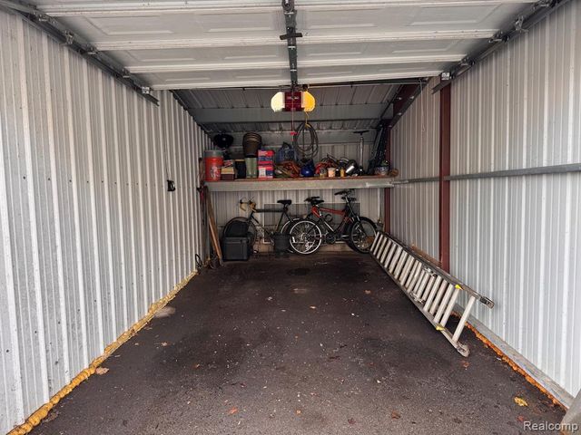 35149 Woodbury Drive, New Baltimore, MI 48047