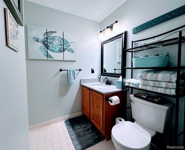 35149 Woodbury Drive, New Baltimore, MI 48047