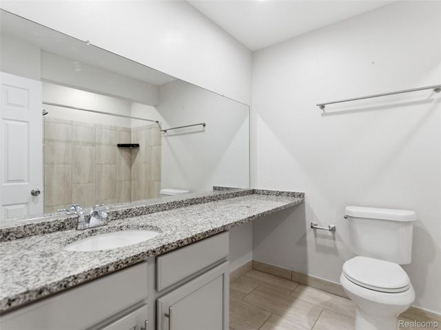 607 E Fox Hills E Drive, Bloomfield Hills, MI 48304