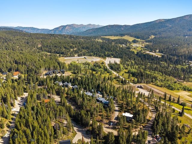 215 Wedeln Drive, Bozeman, MT 59715