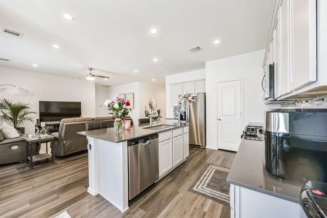 17706 Sommerset Falls Lane, Crosby, TX 77532