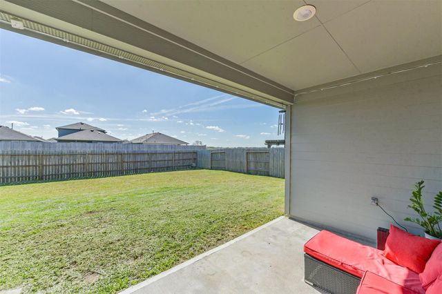 17706 Sommerset Falls Lane, Crosby, TX 77532