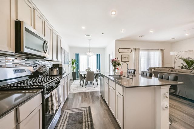 17706 Sommerset Falls Lane, Crosby, TX 77532