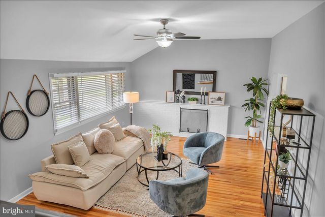 180 CHERRY TREE LN, Cherry Hill, NJ 08002